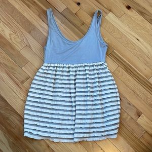 NWOT! H&M | gray and white ruffle dress